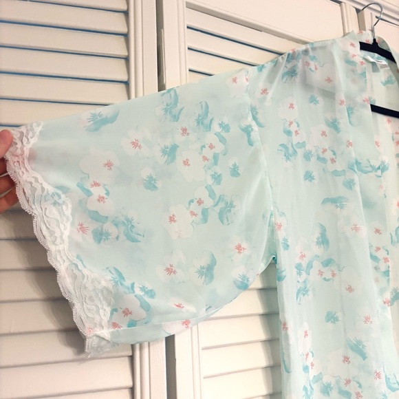 NWT Flora Nikrooz Open Front Robe Kimono Floral Blue Size Small Medium - Picture 2 of 8